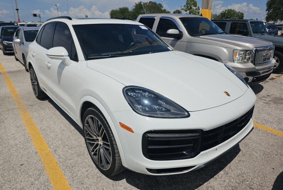 2021 PORSCHE Cayenne