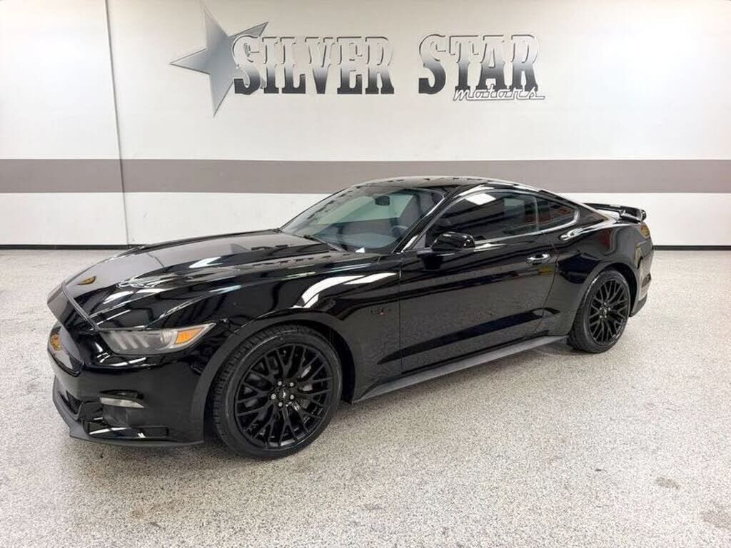 2017 FORD Mustang