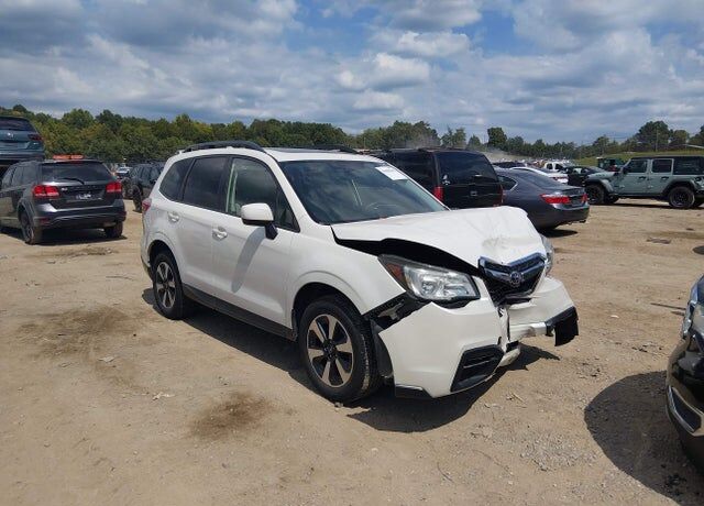 2017 SUBARU Forester