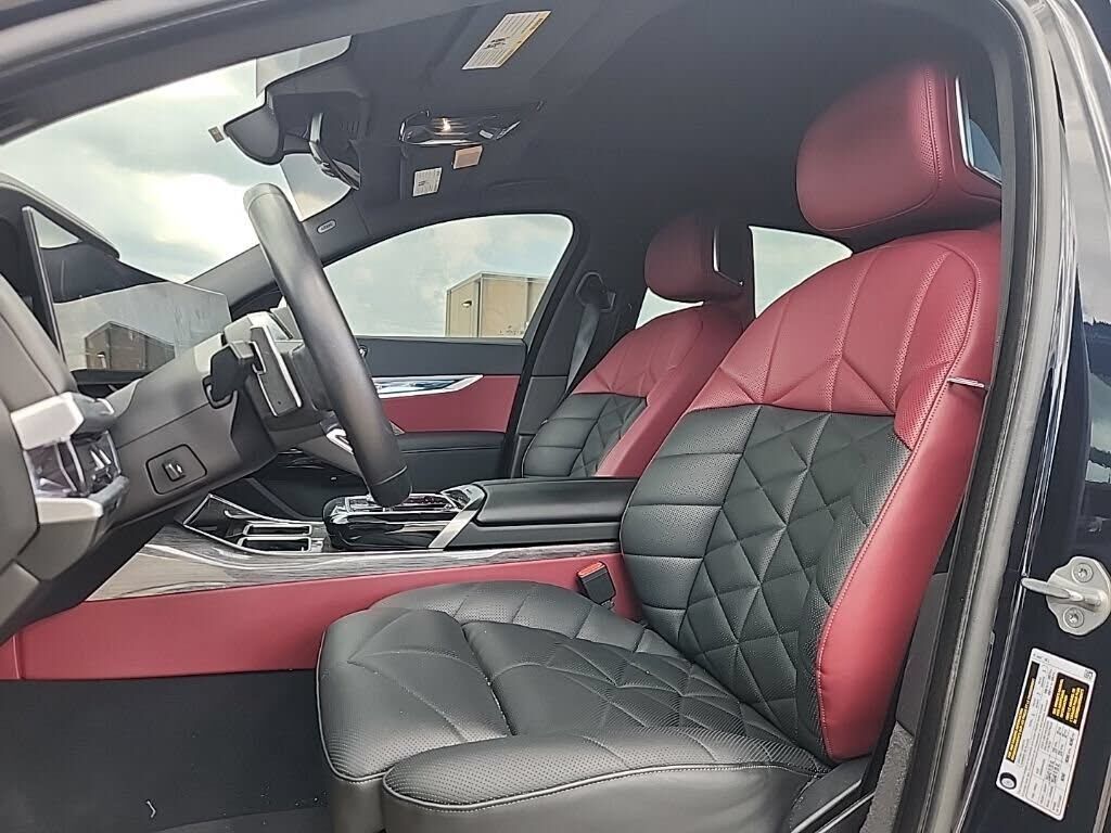 2024 BMW 740i