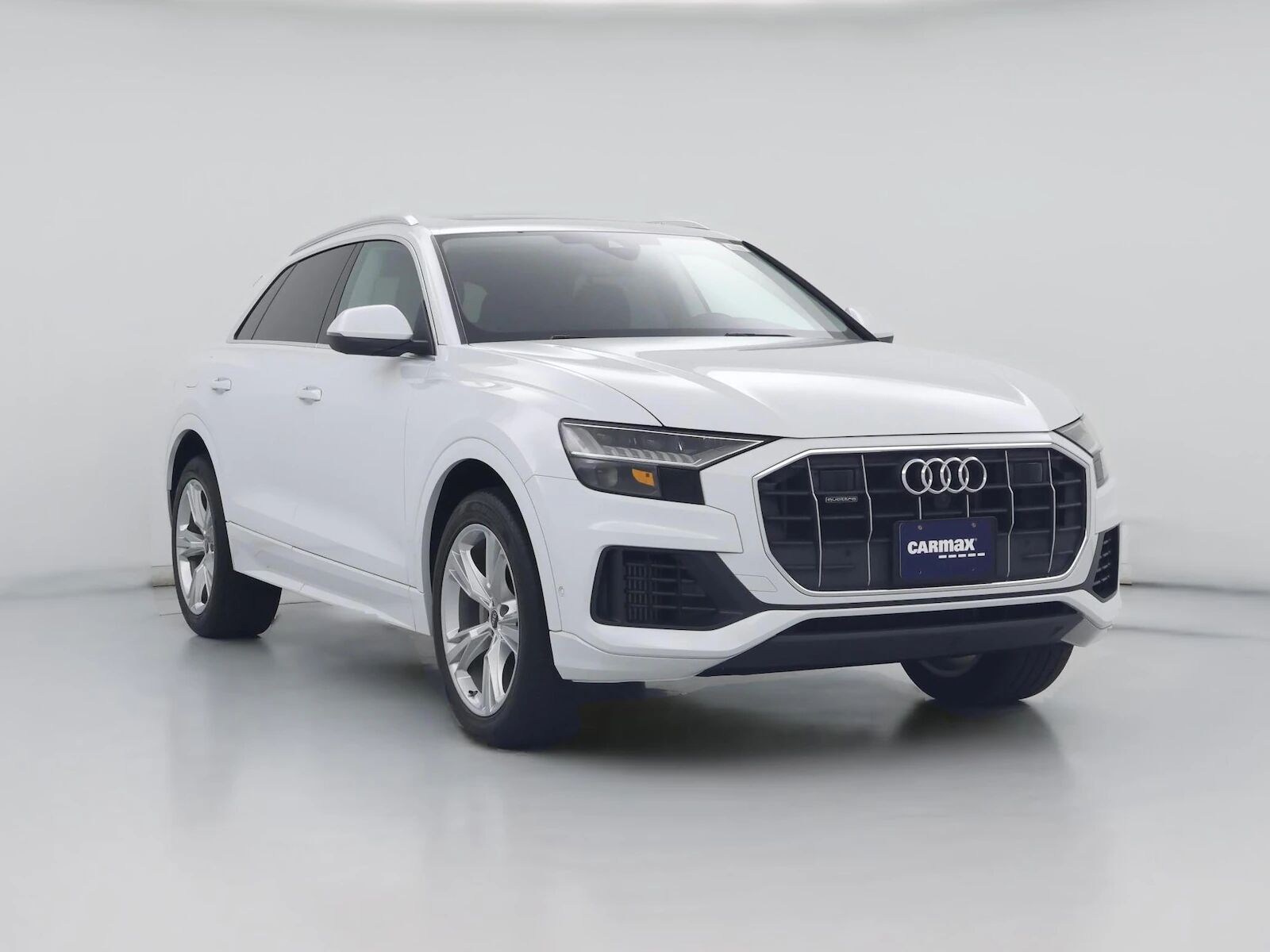 2023 AUDI Q8