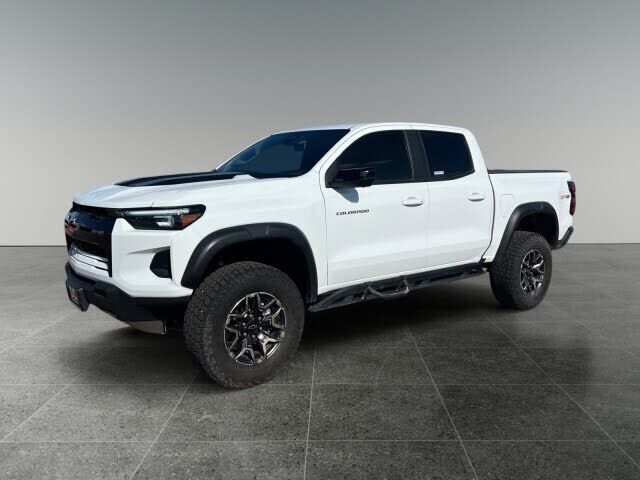 2024 CHEVROLET Colorado