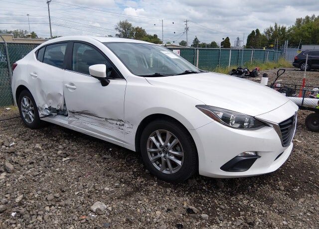 2014 MAZDA Mazda3