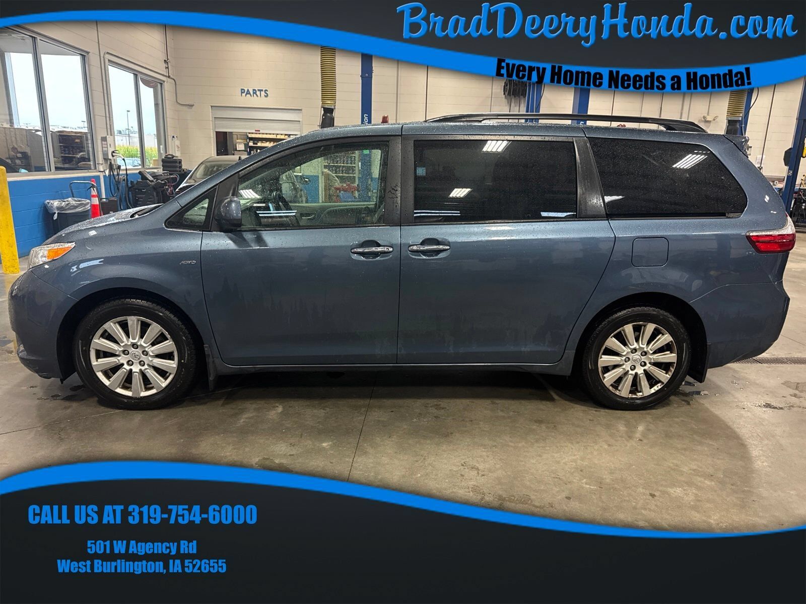 2017 TOYOTA Sienna