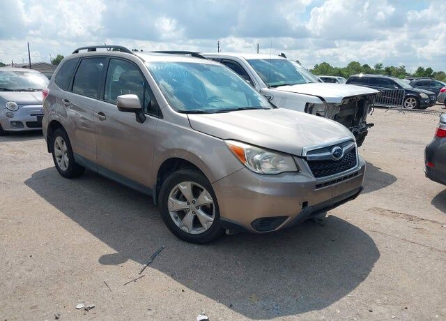2014 SUBARU Forester