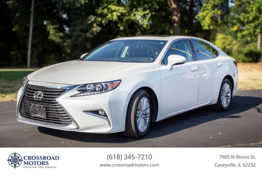 2017 LEXUS ES