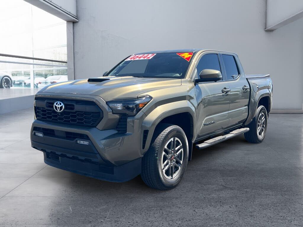 2024 TOYOTA Tacoma