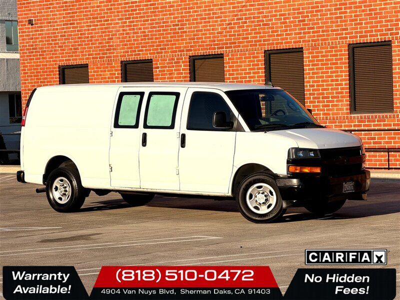 2020 CHEVROLET Express
