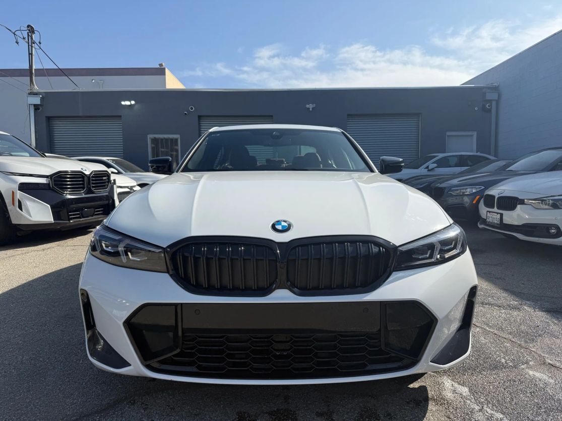 2025 BMW 330i