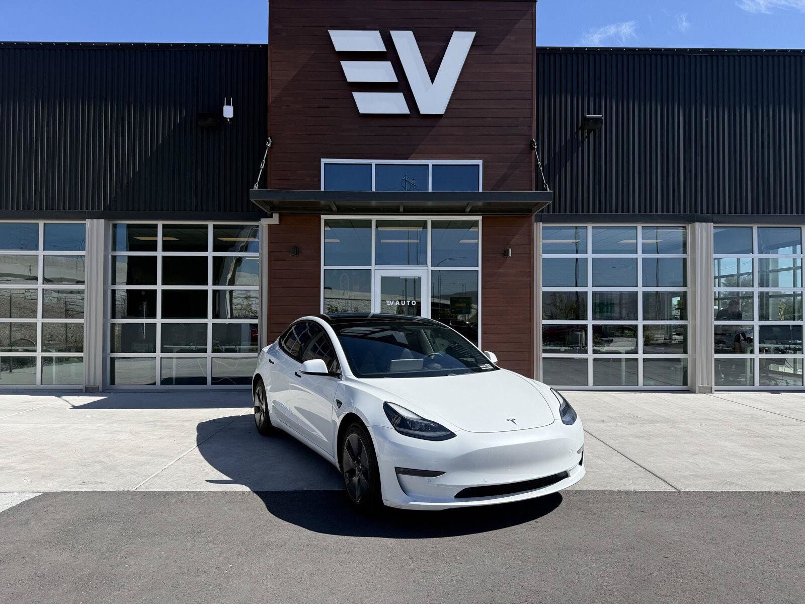 2021 TESLA Model 3