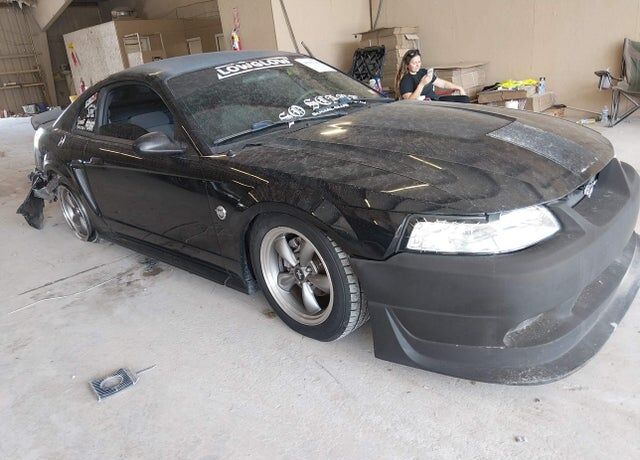 2004 FORD Mustang