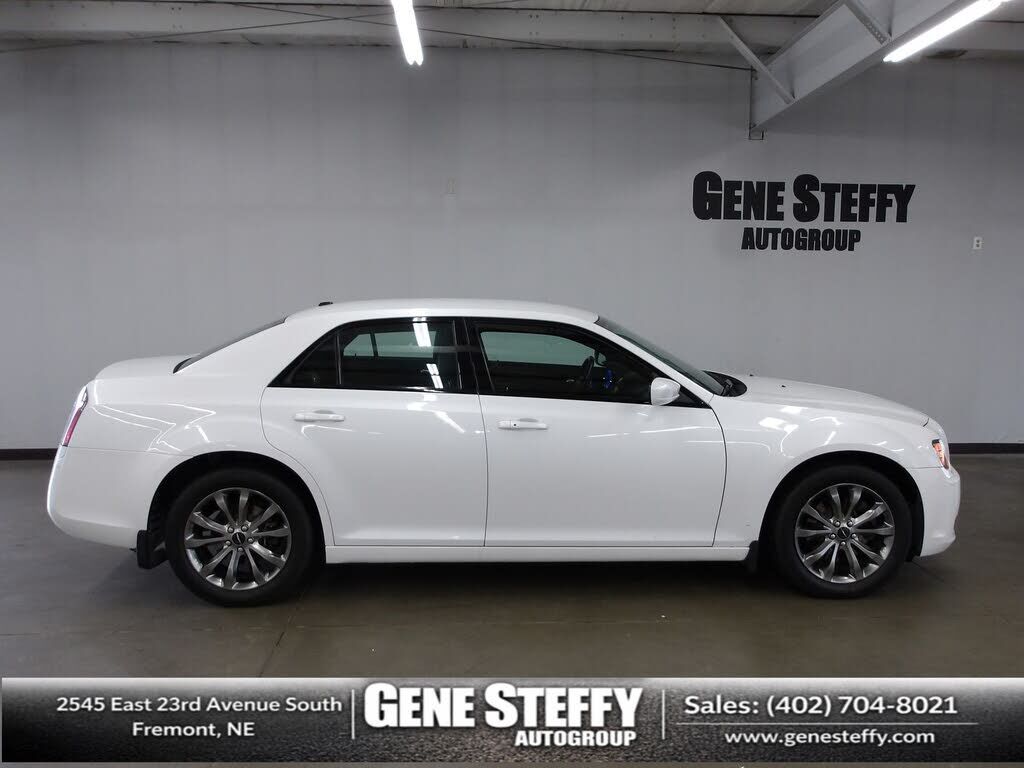 2014 CHRYSLER 300