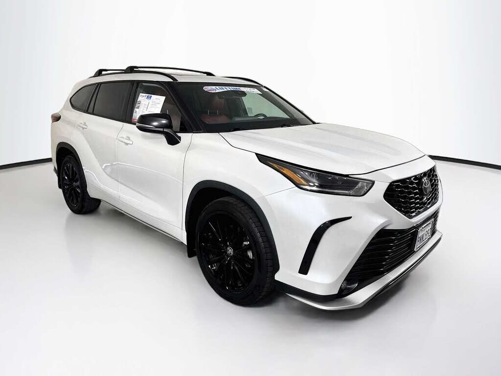 2024 TOYOTA Highlander