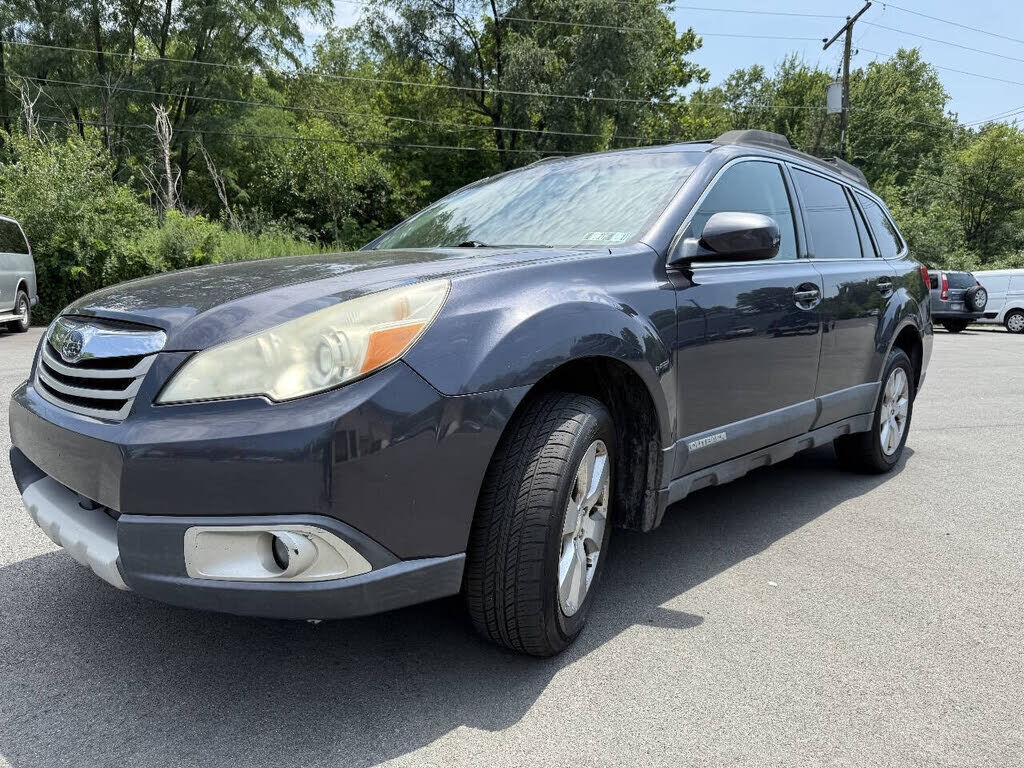 2010 SUBARU Outback