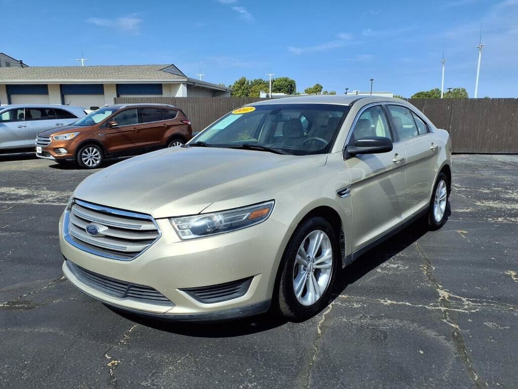 2017 FORD Taurus