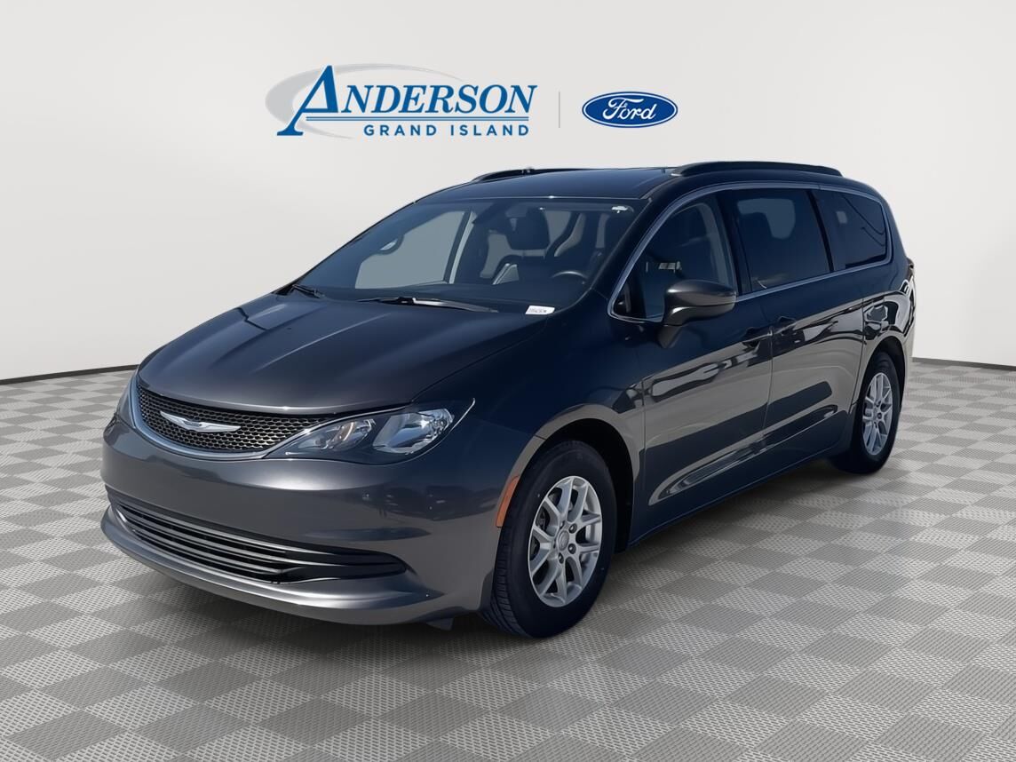 2020 CHRYSLER Voyager