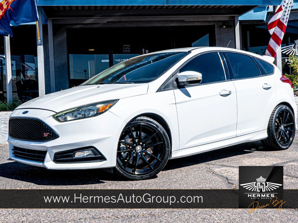 2017 FORD Focus