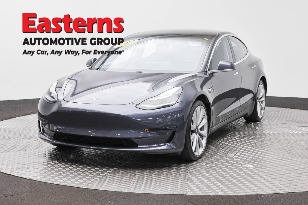2018 TESLA Model 3