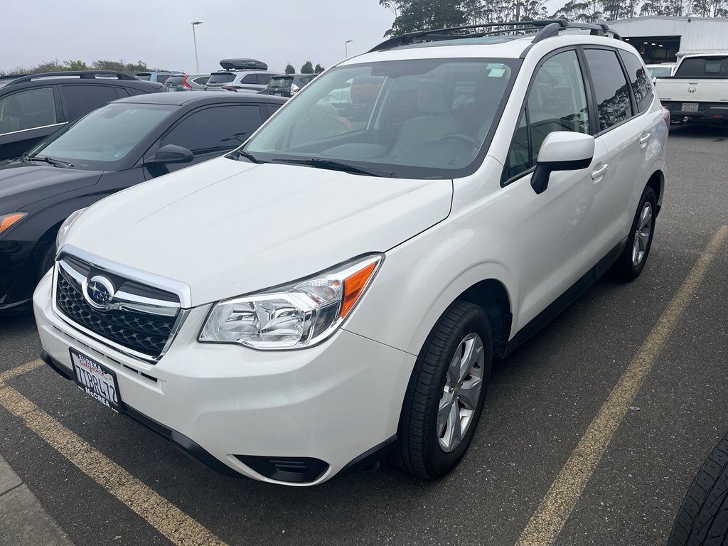 2016 SUBARU Forester