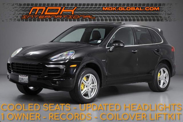 2015 PORSCHE Cayenne