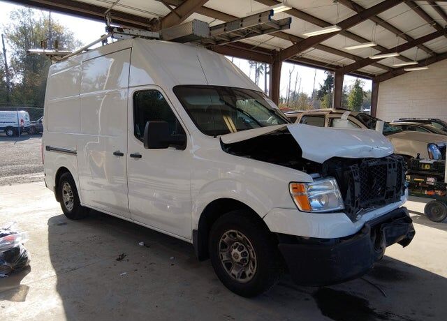 2017 NISSAN NV