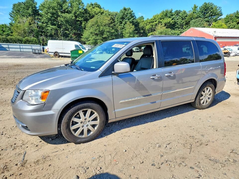 2014 CHRYSLER Town and Country