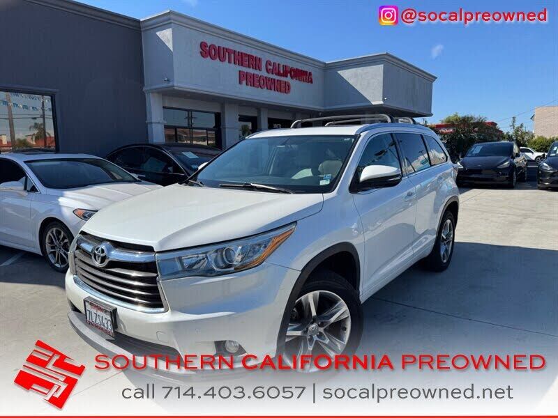 2015 TOYOTA Highlander