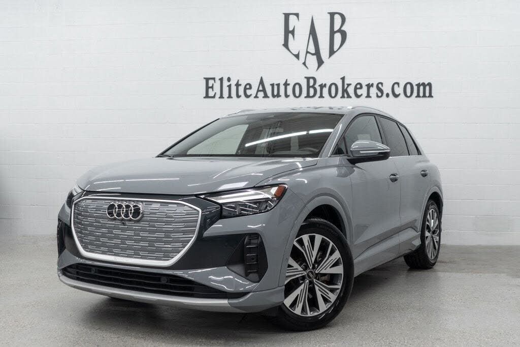 2023 AUDI Q4