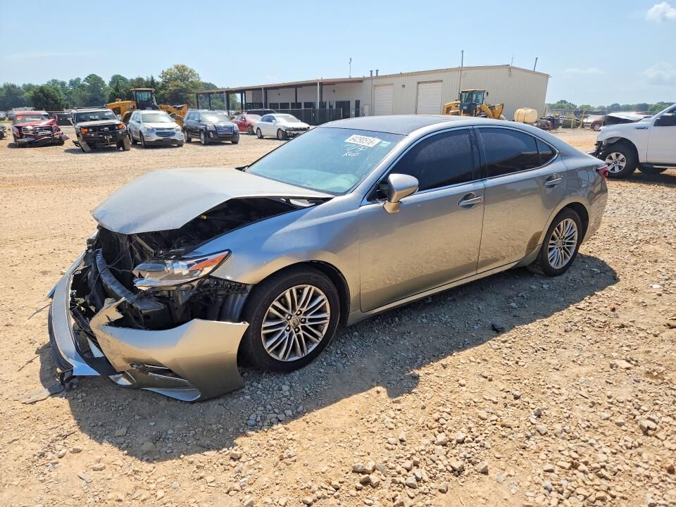 2016 LEXUS ES