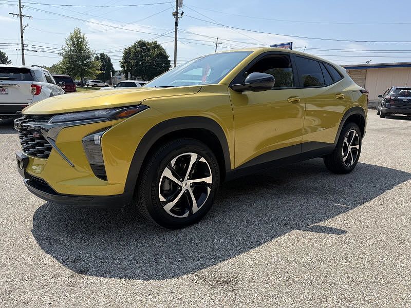 2024 CHEVROLET Trax