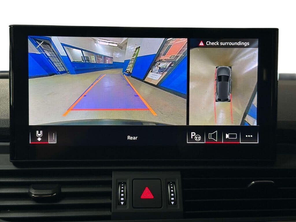 2023 Audi SQ5