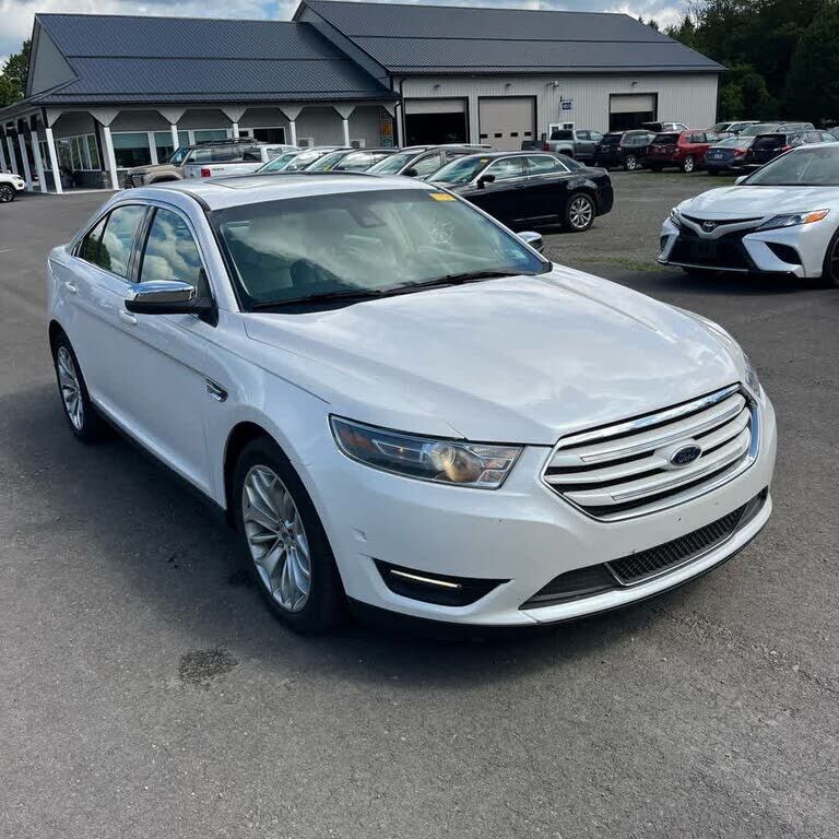 2018 FORD Taurus