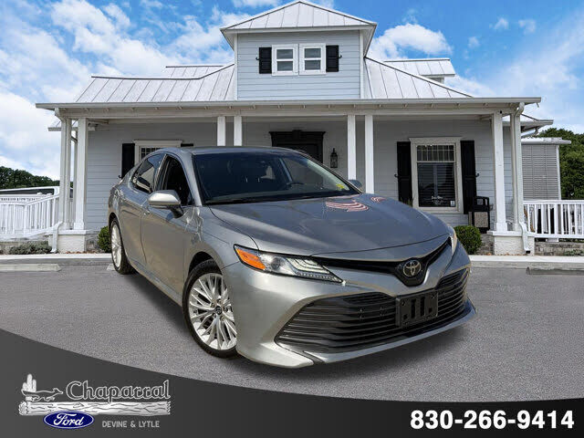 2019 TOYOTA Camry