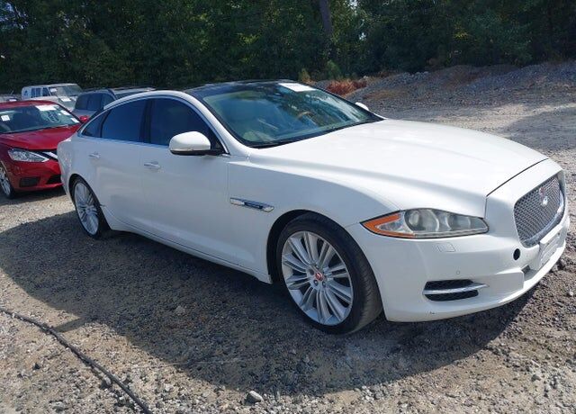 2011 JAGUAR XJ