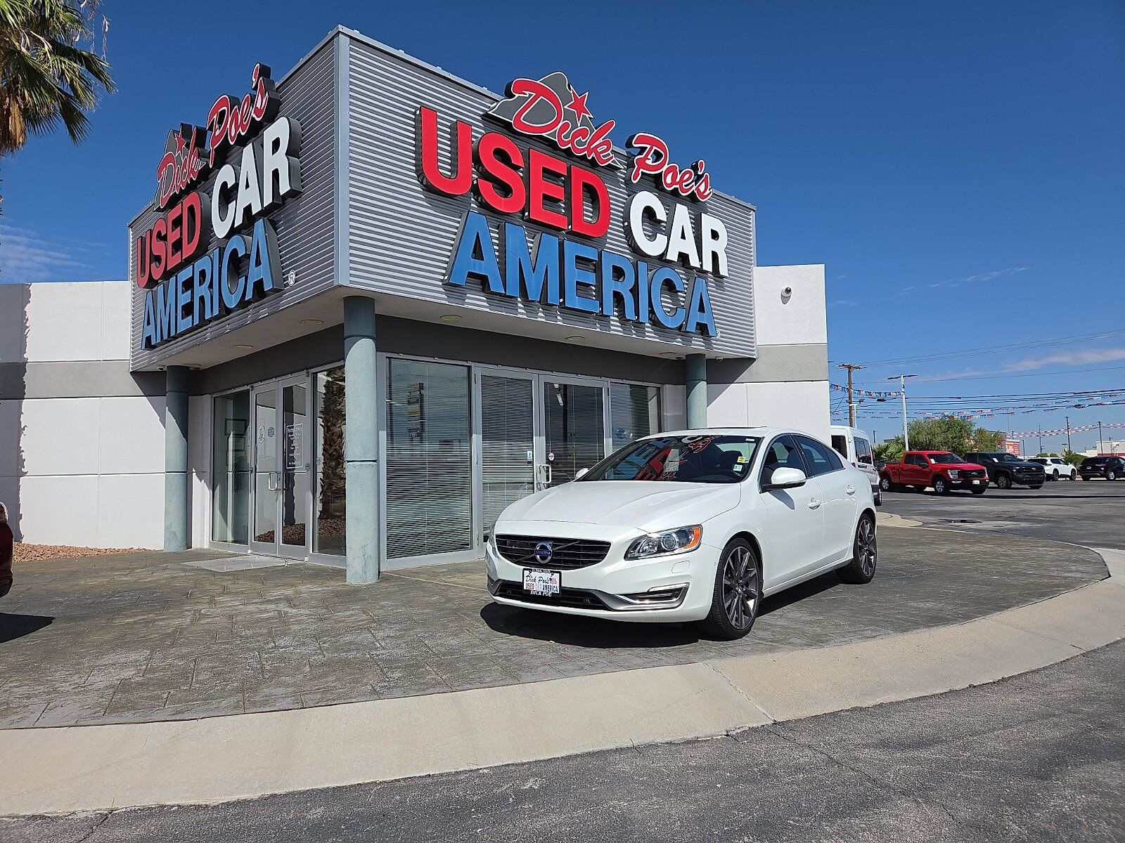 2015 VOLVO S60