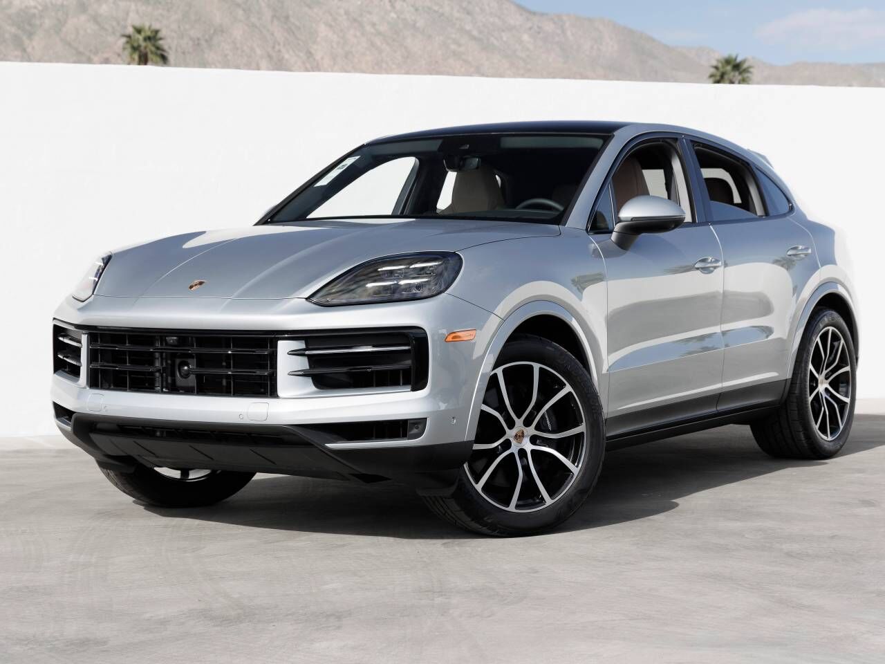 2025 PORSCHE Cayenne