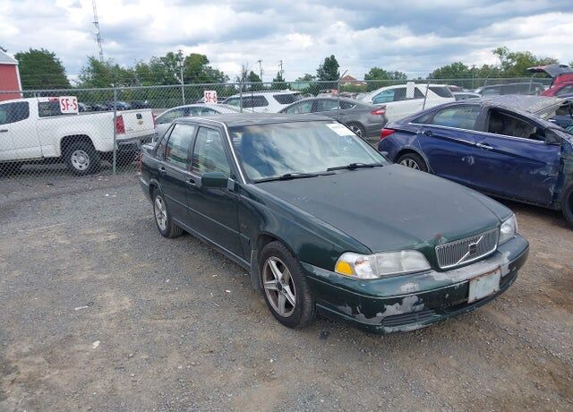 1998 VOLVO S70