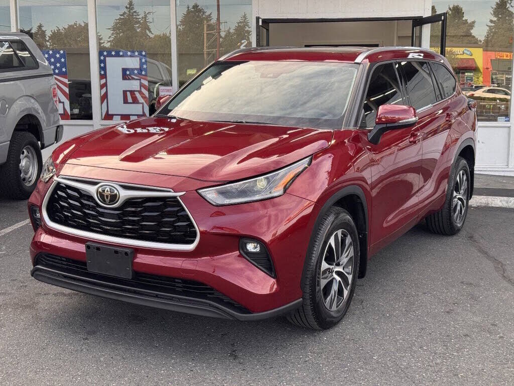 2021 TOYOTA Highlander