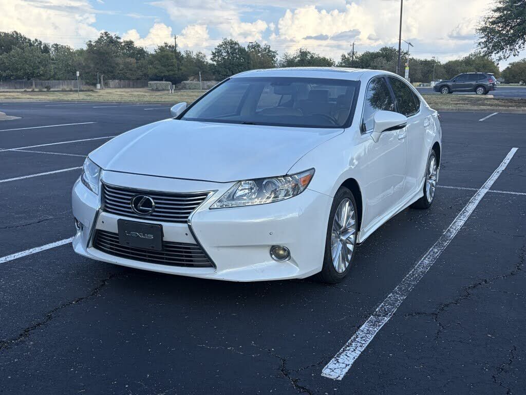 2013 LEXUS ES