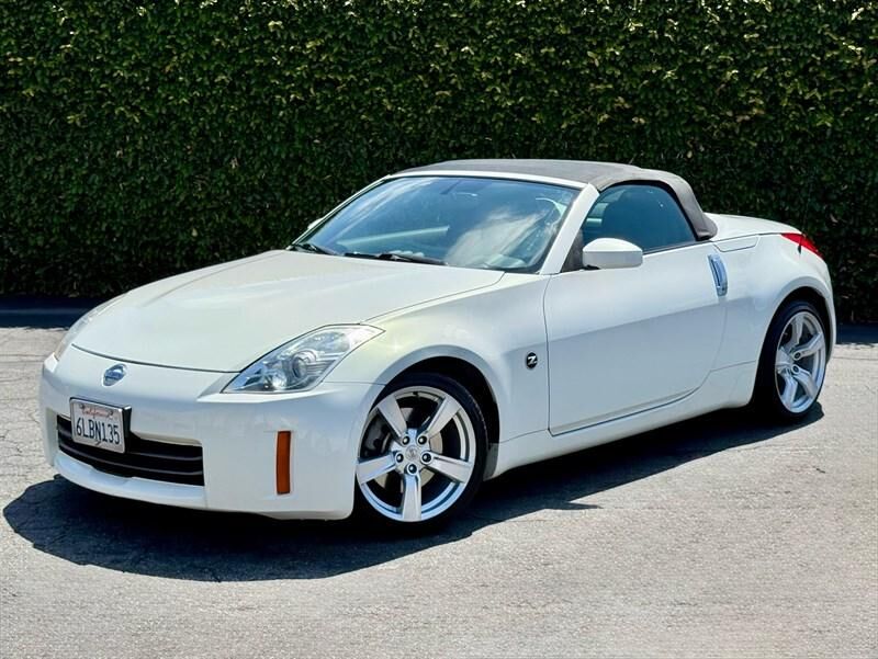 2009 NISSAN 350Z