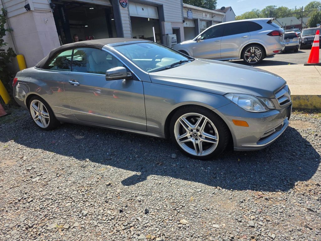 2011 MERCEDES-BENZ E-Class