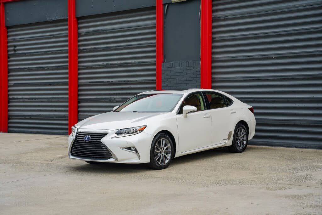 2016 LEXUS ES