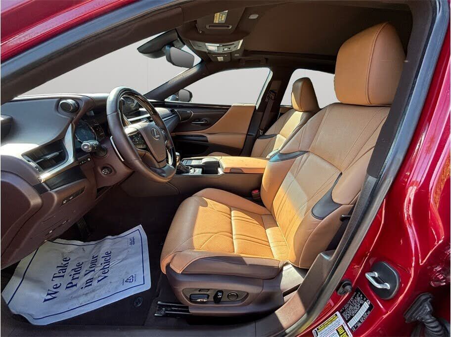 2021 Lexus ES / ES HYBRID