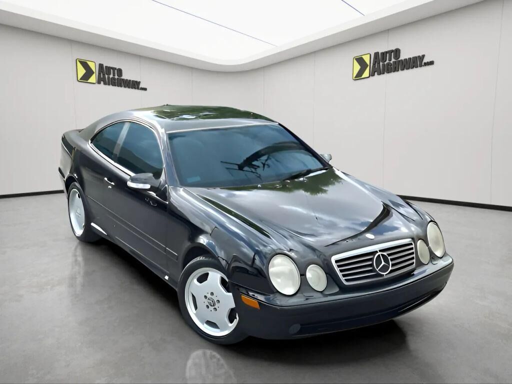 2002 MERCEDES-BENZ CLK-Class