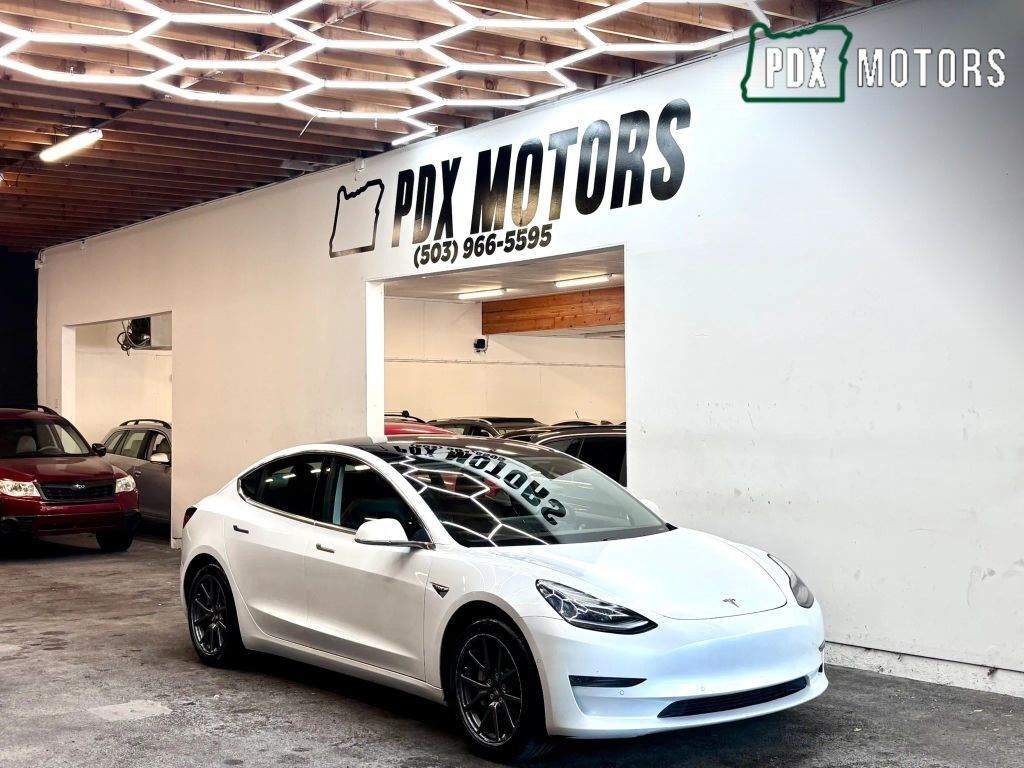 2020 TESLA Model 3