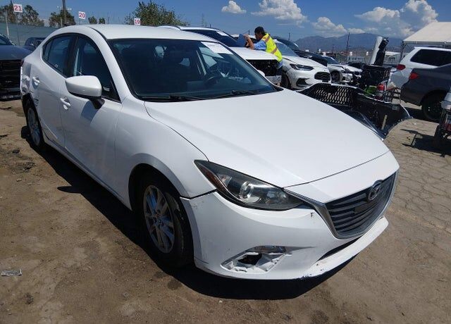 2016 MAZDA Mazda3