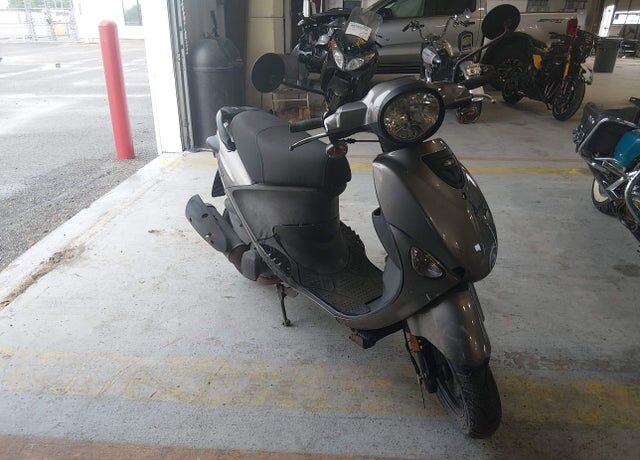 2017 GENUINE SCOOTERS Buddy