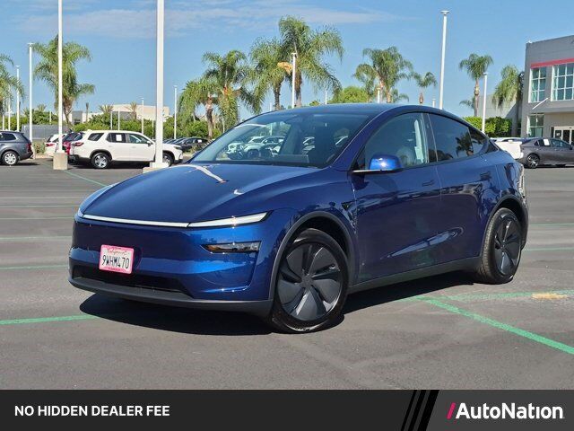 2026 TESLA Model Y