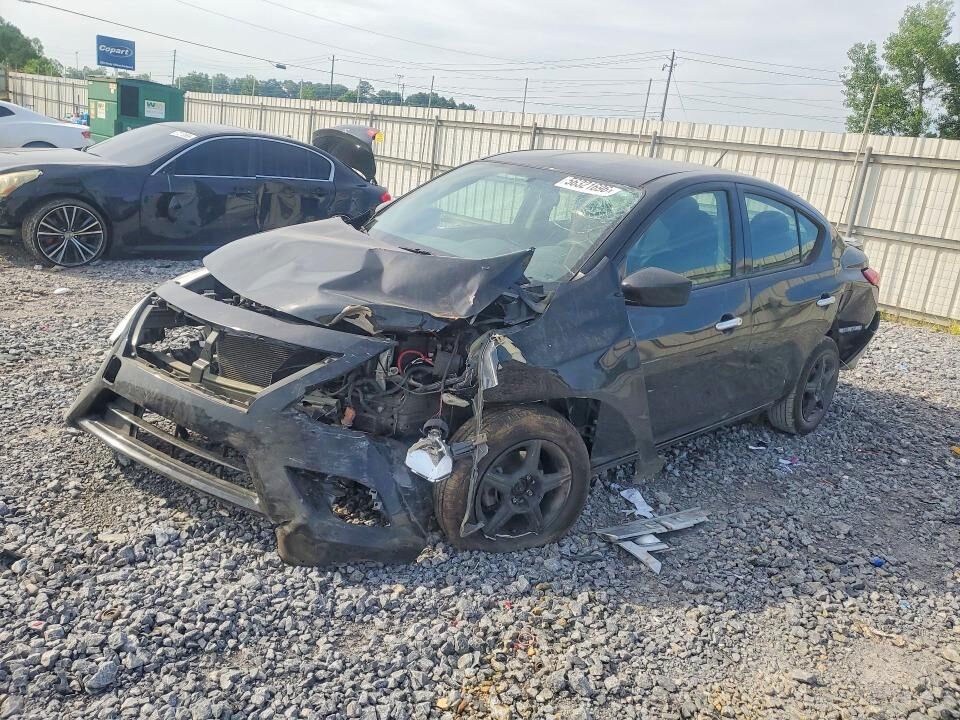 2018 NISSAN Versa