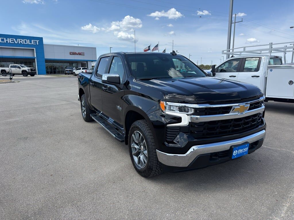 2026 CHEVROLET Silverado